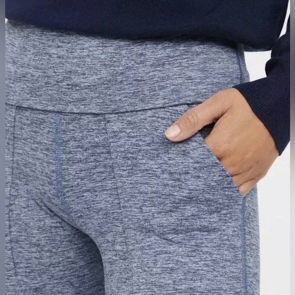 NWT Offline by Aerie Foldover Hi-Rise The Hugger Flare Leggings - Picture 3 of 16